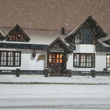 Hosteria Residencia Linares Ushuaia Buitenkant foto