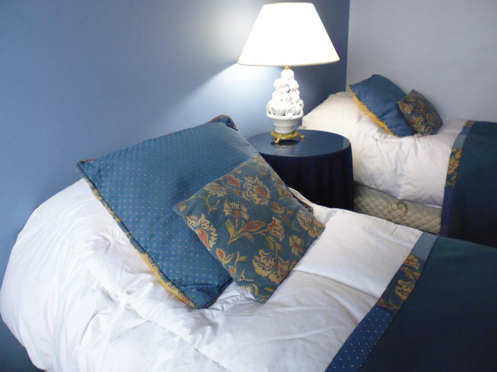 Hosteria Residencia Linares Ushuaia Buitenkant foto