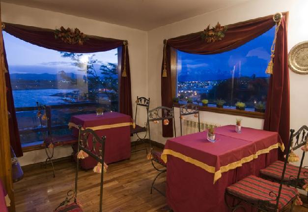 Hosteria Residencia Linares Ushuaia Buitenkant foto