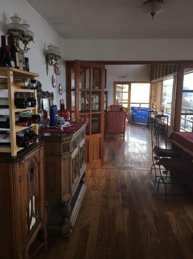 Hosteria Residencia Linares Ushuaia Buitenkant foto