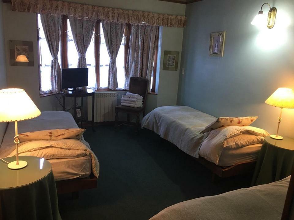 Hosteria Residencia Linares Ushuaia Buitenkant foto