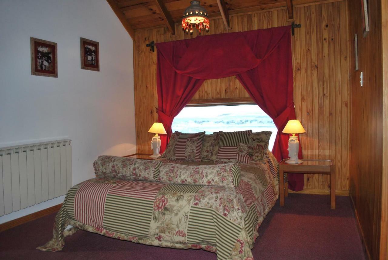 Hosteria Residencia Linares Ushuaia Buitenkant foto